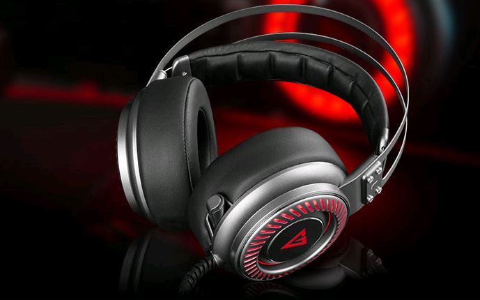 Available @ 2BY2 : MODECOM Headphones Volcano Saber